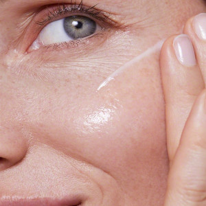 V-Firm Serum - Straffendes Gesichts- und Konturkorrigierendes Serum